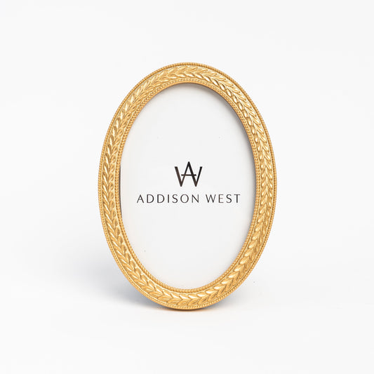 Laurel Wreath Oval Picture Frame